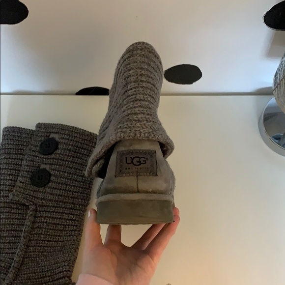 Classic knit UGG boots - Picture 2 of 2